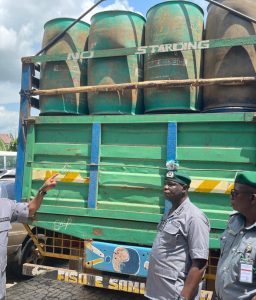 OPERATORS OF PETROL STATIONS SMUGGLING PETROLEUM PRODUCTS ACROSS THE BORDERS RISK JAIL TERM—CUSTOMS