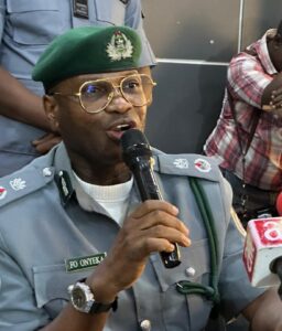 COMPT ONYEKA PARLEYS WITH JOURNALISTS OVER CUSTOMS PAPERLESS REGIME; SAYS ‘AM A TRADE ENABLER-PERSONIFIED’