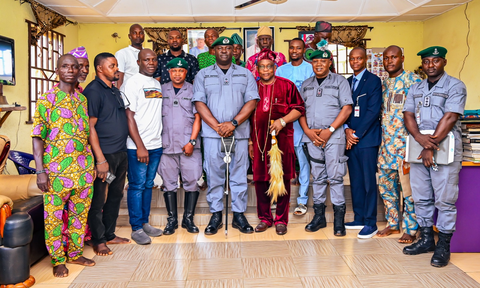 AHEAD OF UPCOMING ELECTIONS: D/COMPT AFENI IN CRUCIAL MEETING WITH OBA OLUGBENLE OF YEWALAND ON WAYS TO CURTAIL ARMS & ILLICIT DRUGS SMUGGLING