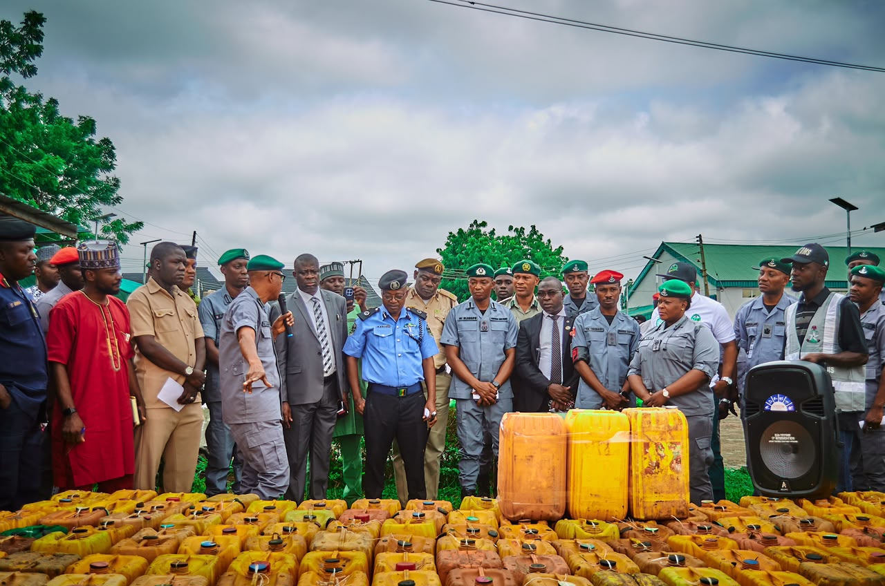 D/COMPT  NAJEEM OGUNDEYI IN WAR WITH ECONOMIC SABOTEURS; INTERCEPTS N604 MILLION CONTRABAND, GENERATES N7.978 BILLION IN 5 WEEKS